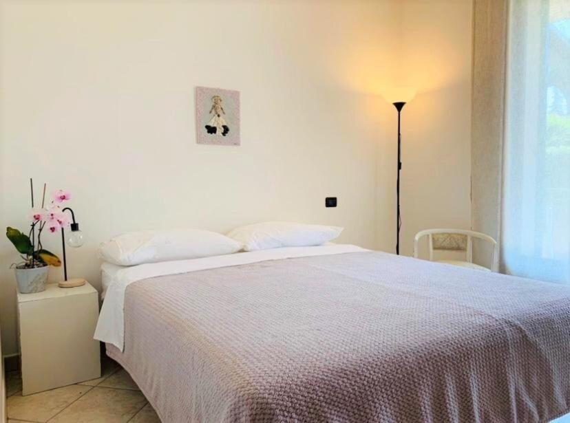 Appartamento Casa Ulivi Bianco Rivoltella del Garda Esterno foto